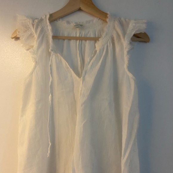 Aerie cream-coloured gauzy top with flutter sleeves - Picture 2 of 3